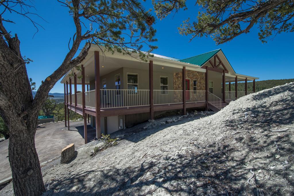 Ridgetop Hideaway Hatch Exterior photo